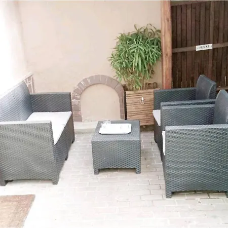 Oenallo Apartmanhaz Aranyparton Apartment