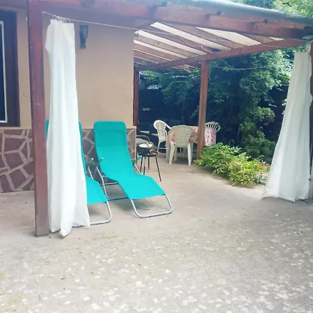 Oenallo Apartmanhaz Aranyparton Apartment Siofok