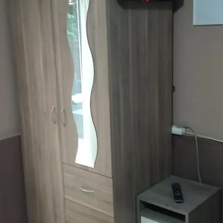 Apartment Oenallo Apartmanhaz Aranyparton